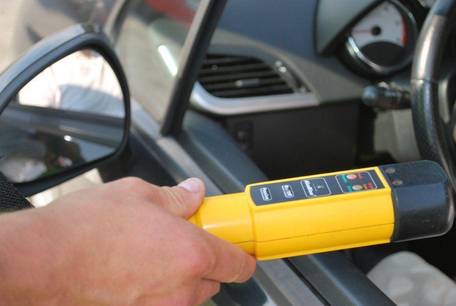 Wjechał na parking, gwałtownie zahamował i... zasnął