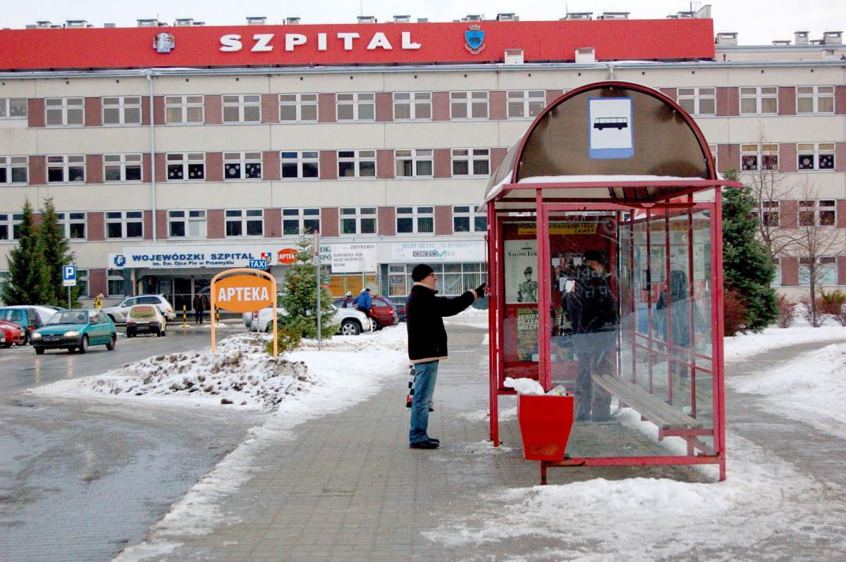 2-latka złamała obojczyk. W Przemyślu tego nie stwierdzono... 