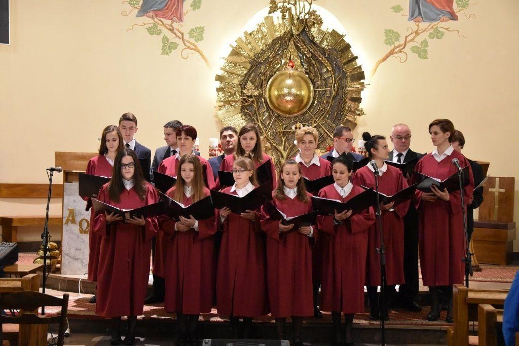 Powiatowy Koncert Kolęd i Pastorałek w Mirocinie [ZDJĘCIA]