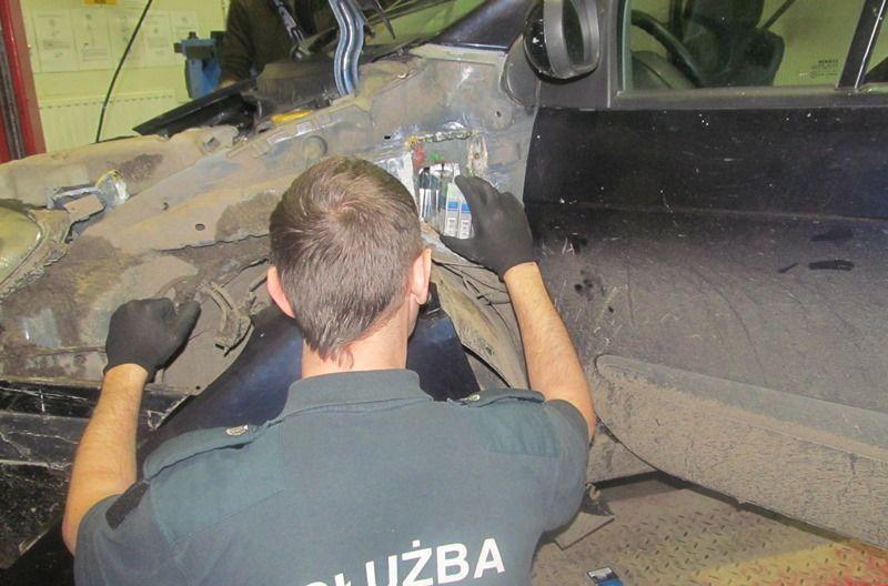 Kontrabanda w podszybiu i zbiorniku