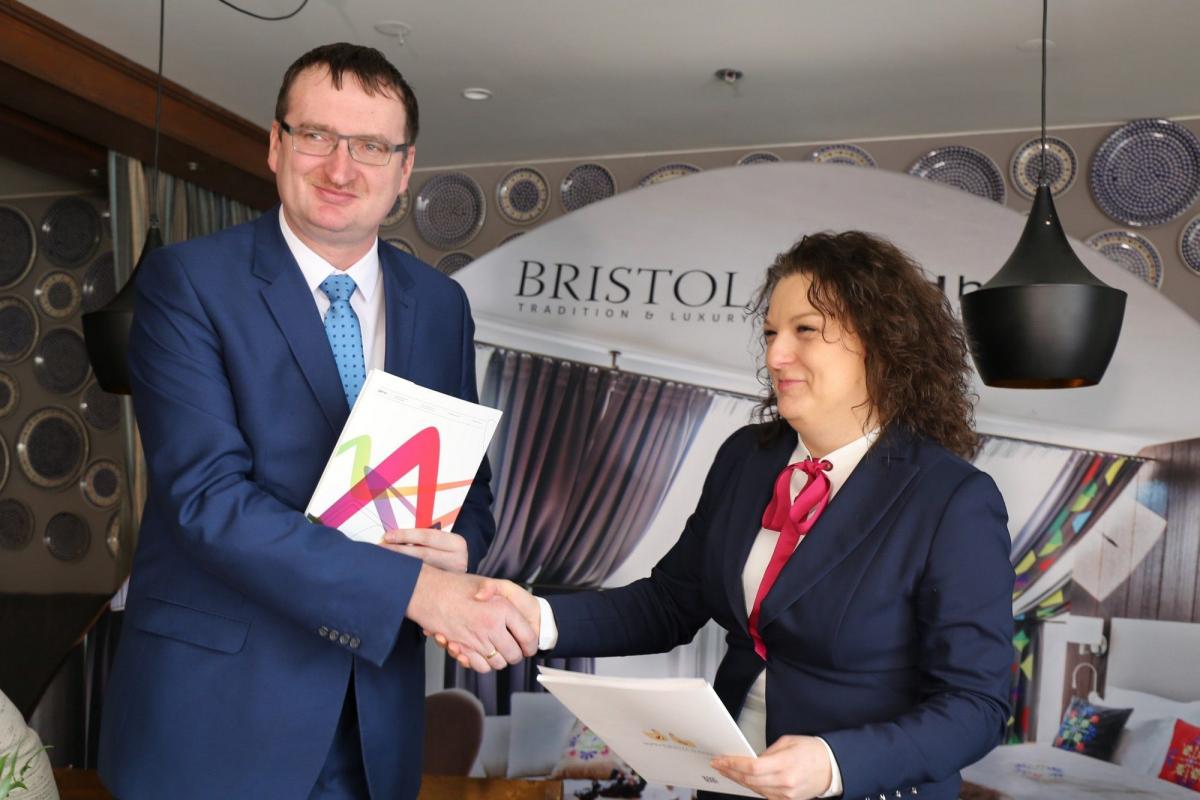 Jarosławscy studenci pod skrzydłami rzeszowskiego hotelu Bristol