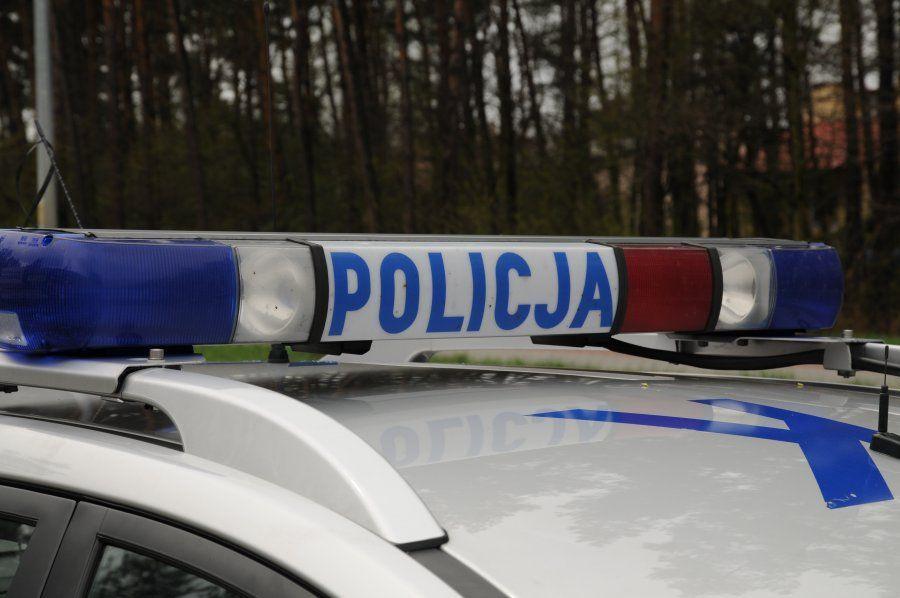 Kierujący seatem uciekał przed policją. Miał 16 lat