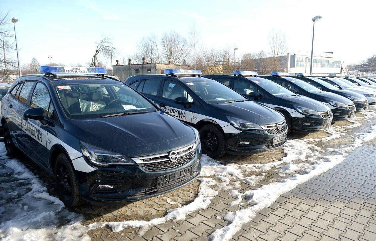 Nowe samochody dla służby celno-skarbowej w Przemyślu