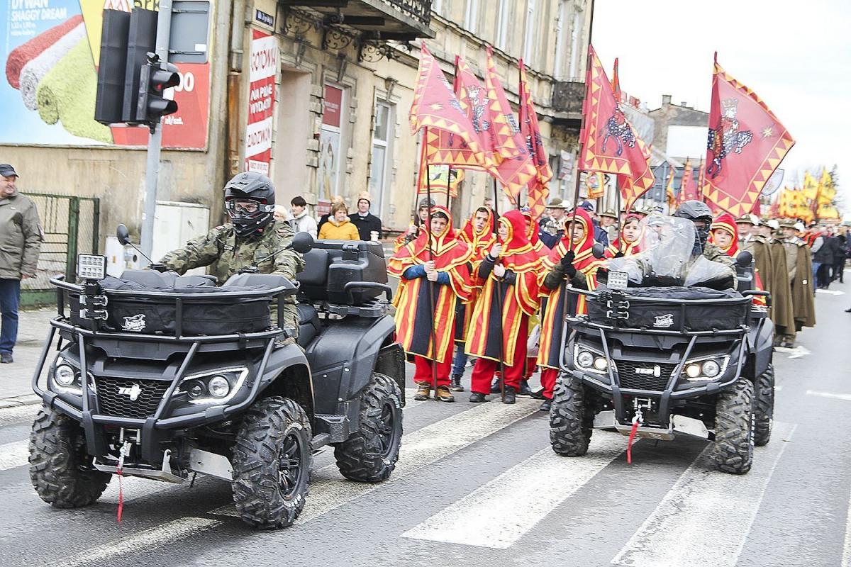 Orszak Trzech Króli z niepodległościowym akcentem [ZDJĘCIA]