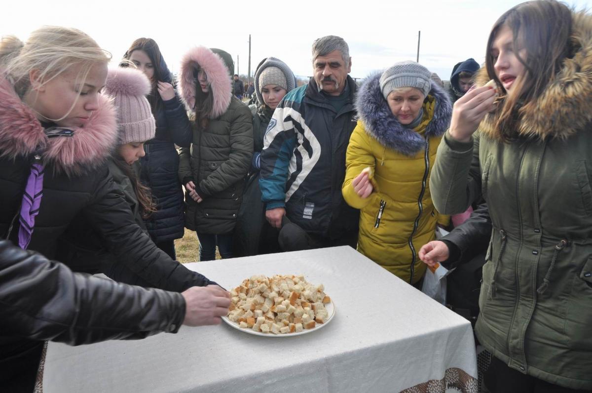 Betlejemskie Światło Pokoju przekazane na Ukrainę [GALERIA]