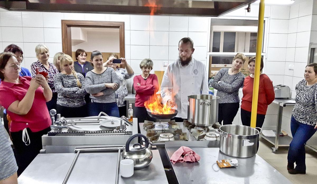 Gotowały pod okiem uczestnika 4. edycji „MasterChefa”