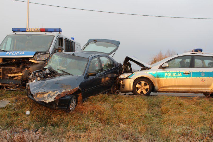 Trzech policjantów rannych w wypadku [ZDJĘCIA]