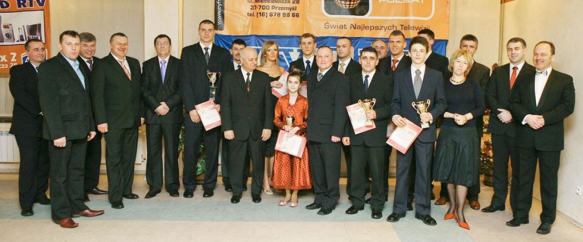Czarodzieje sportowych aren. 50 najlepszych sportowców na 50-lecie Życia