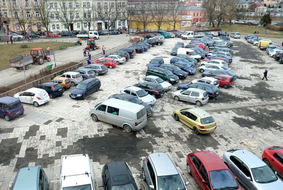 Nareszcie! W grudniu remont parkingu na placu Rybim