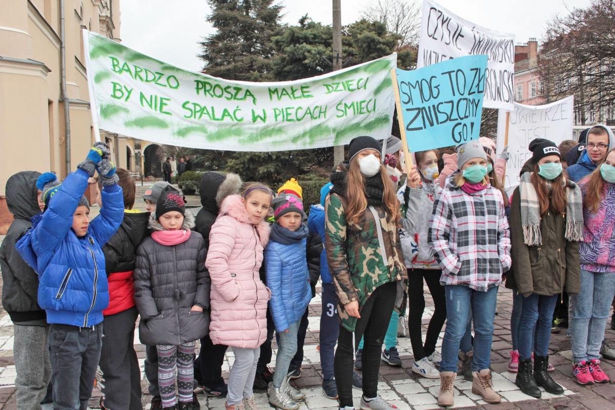 Nie pal śmieci – apelowali młodzi jarosławianie [ZDJĘCIA]