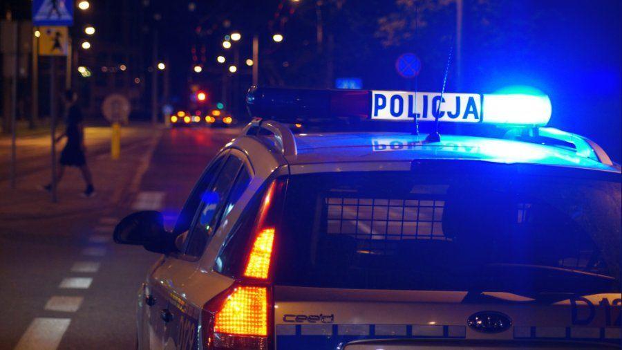 Nietrzeźwi kierowcy znieważyli policjanta