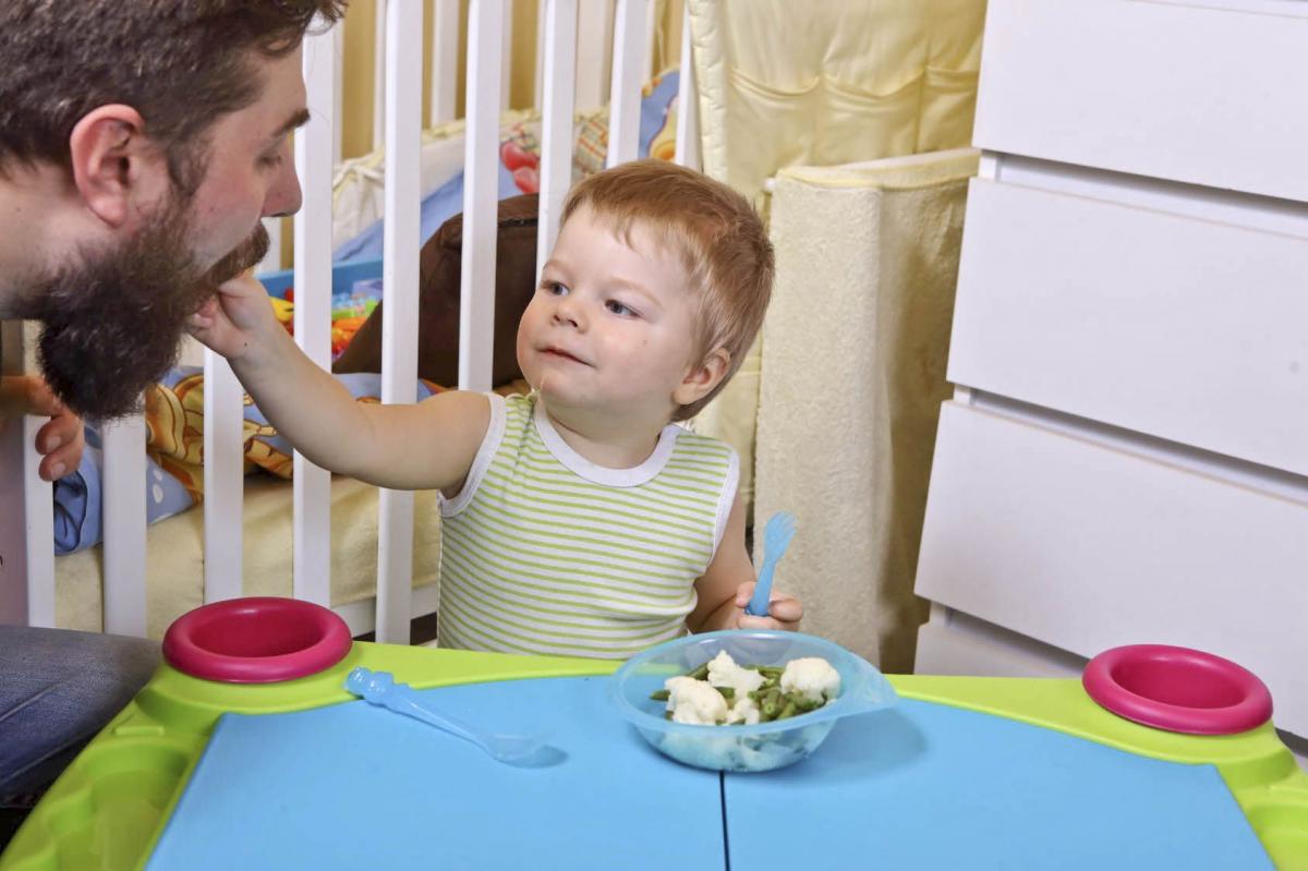 Pierwsze słowo: mama czy tata? 
