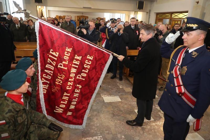 Sztandar od marszałka Sejmu RP dla Strzelców