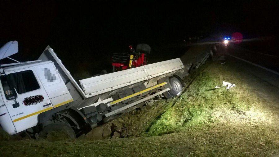 Tragiczny wypadek. Kobieta zginęła po zderzeniu opla z ciężarówką