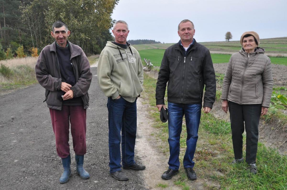 Woda zalewa gospodarstwa. Starostwo rozkłada ręce