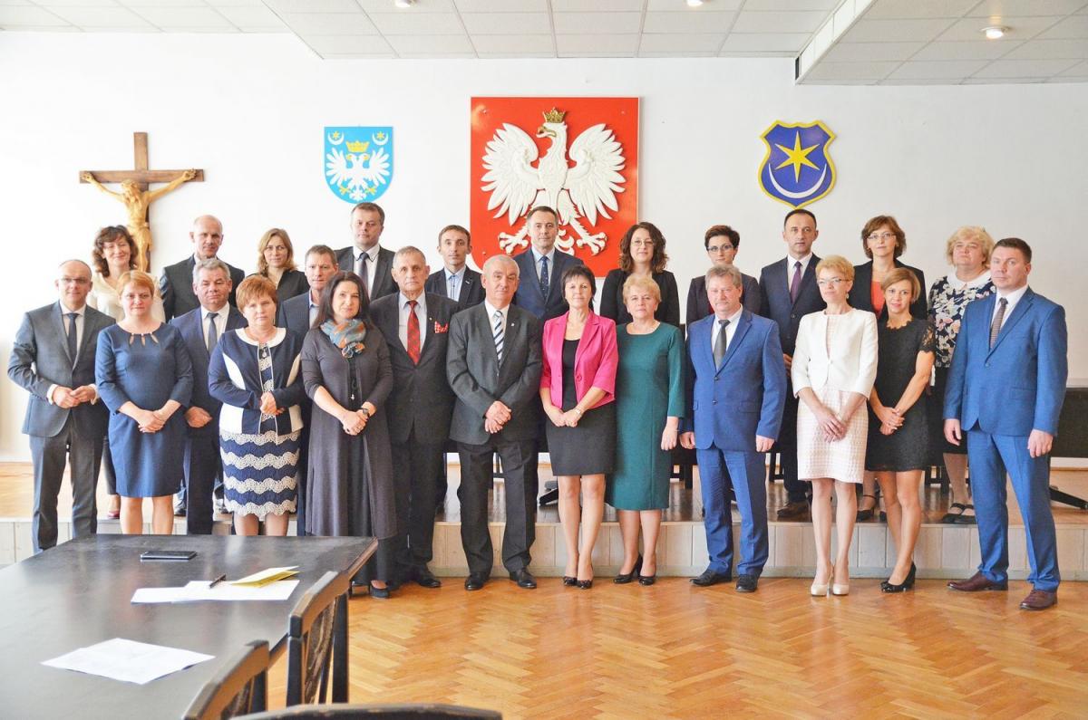 13 nauczycieli nagrodzonych przez starostę