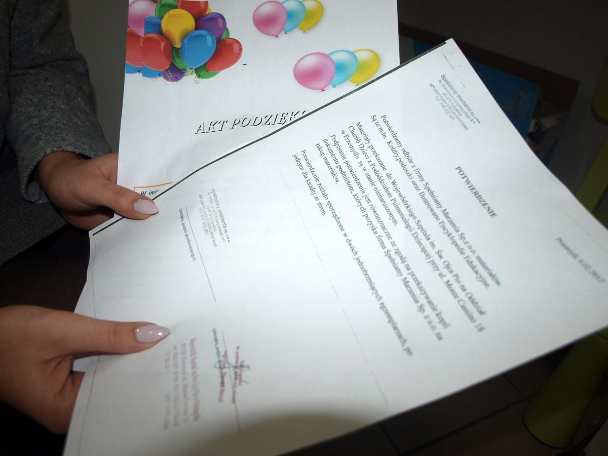 Uwaga, naciągacze! Wyłudzają pieniądze na chore dzieci