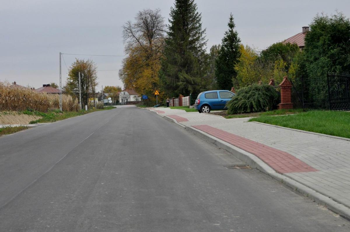Jedna droga już gotowa. Druga jeszcze w remoncie
