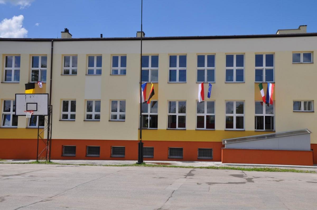 Przemyśl weźmie pożyczkę na budowę sali sportowej