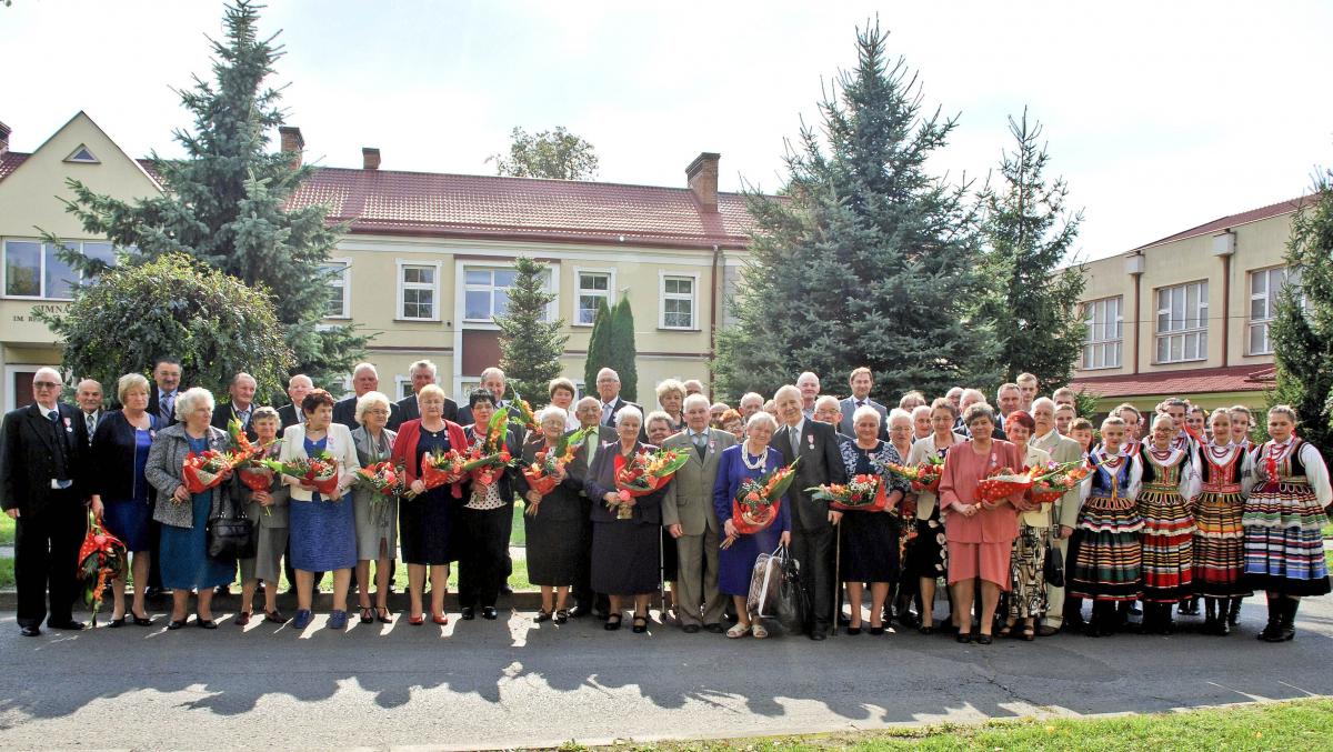 Małżonkowie na medal. Wyjątkowy jubileusz świętowało 27 par