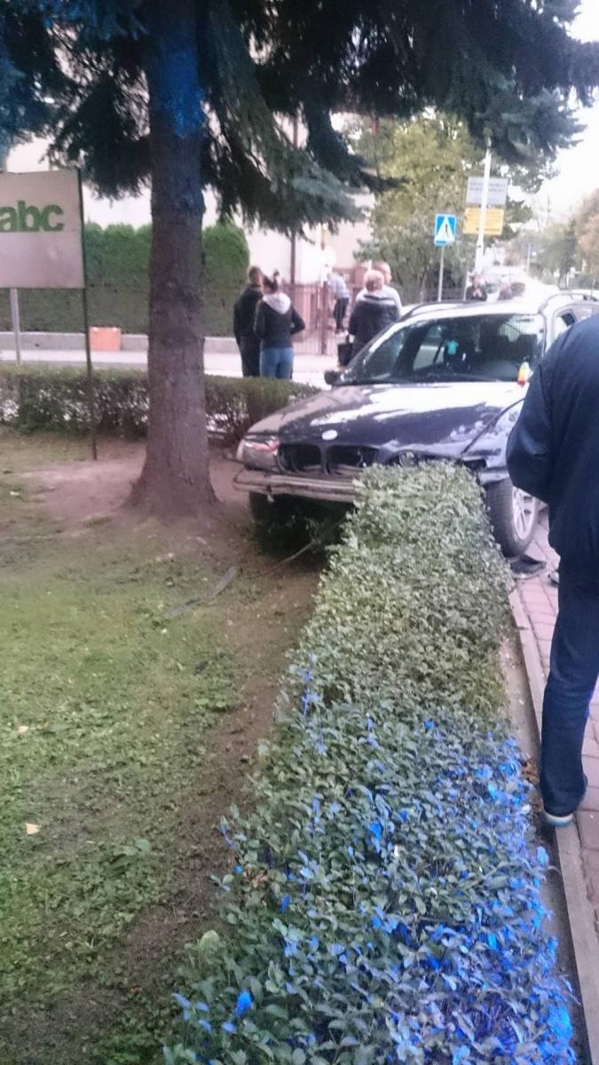 Zderzenie fiata z bmw na Krasińskiego w Przemyślu [ZDJĘCIA INTERNAUTY]