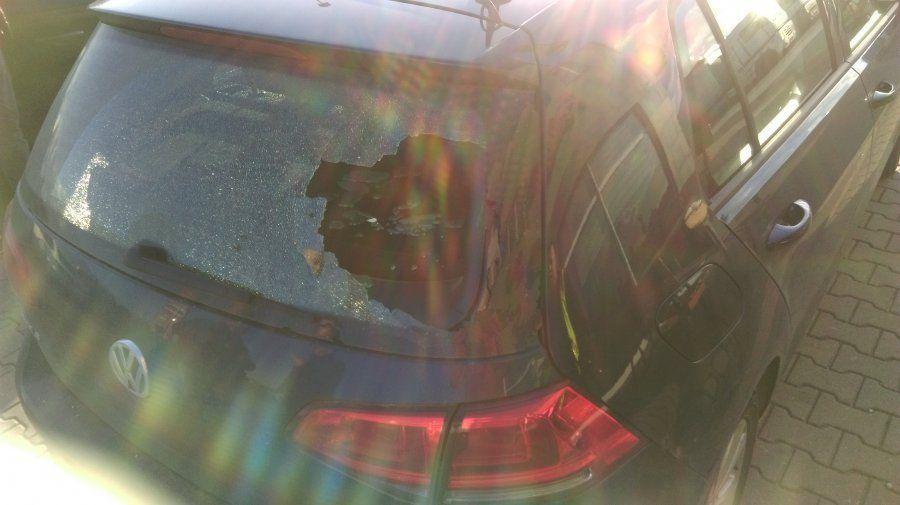 Kierujący fordem strzelił z karabinu pneumatycznego w mijane auto