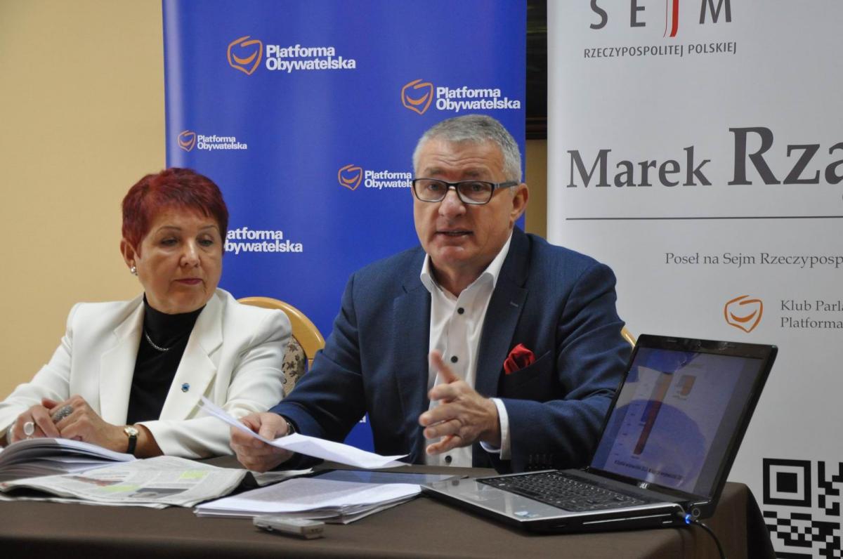 M. Rząsa: – Przemyśl się zwija, zamiast rozwijać