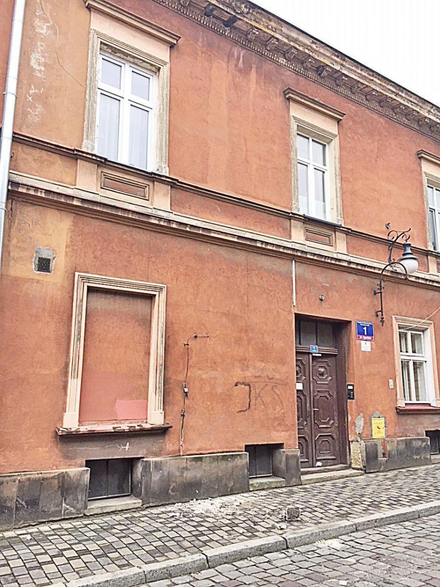 Władza nie ma zamiaru dopłacać do remontu prywatnych kamienic
