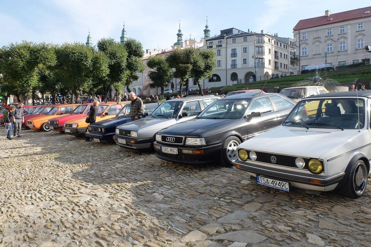 Przemyski Rynek pełen volkswagenów