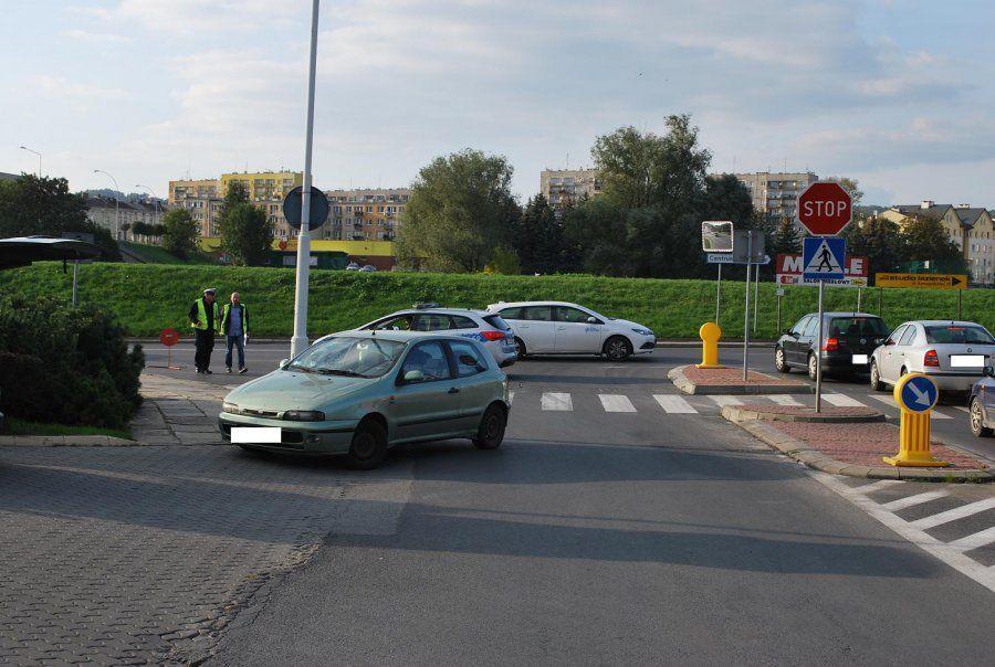 Potrącenie na przejściu dla pieszych [ZDJĘCIA]