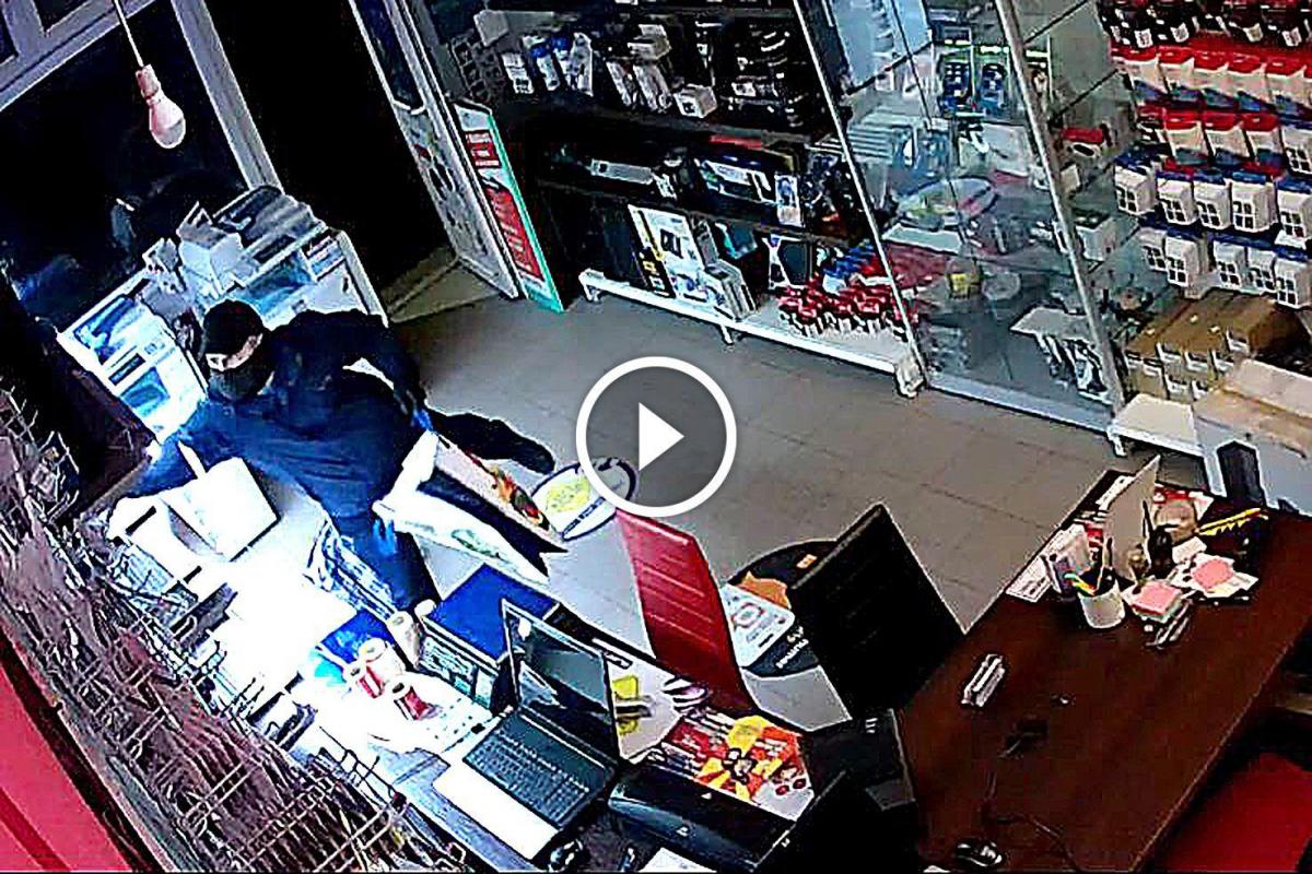 Anatomia przestępstwa. Minuta po minucie. Włamanie do sklepu [WIDEO]