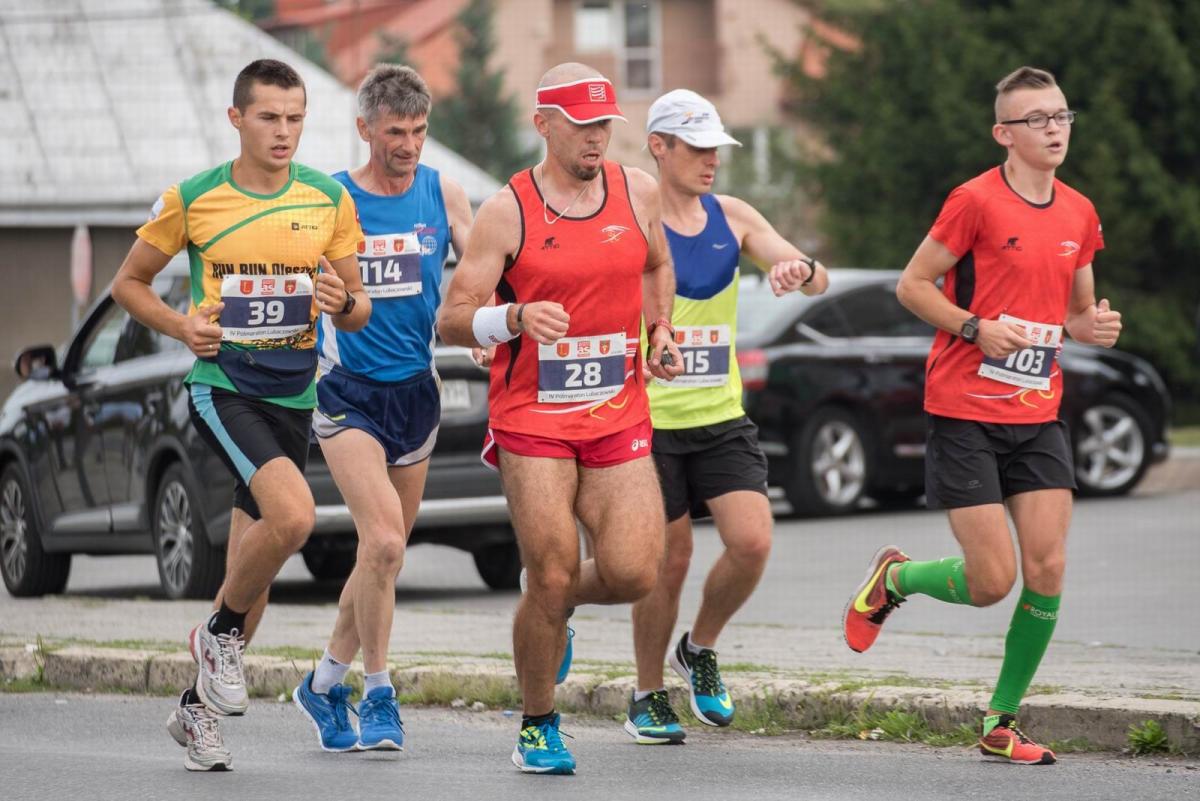 Przebiegli 21 km i 97,5 metra