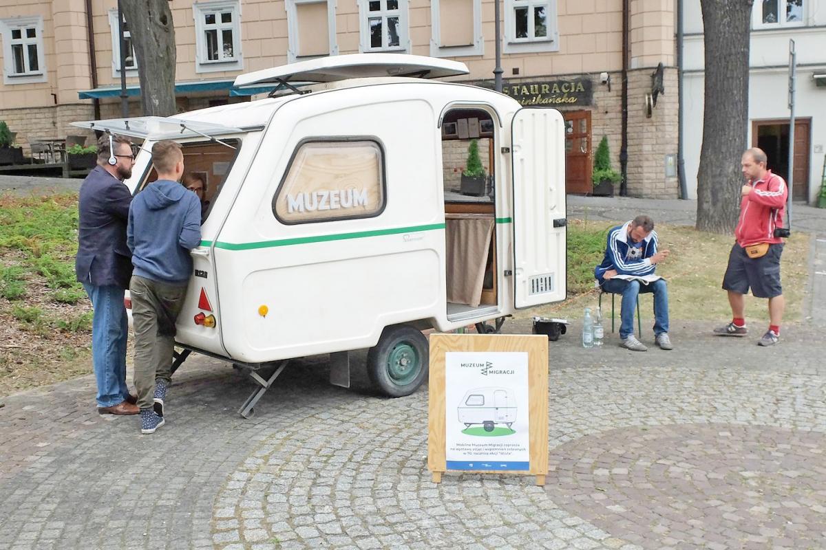 Mobilne Muzeum Emigracji odwiedziło Przemyśl