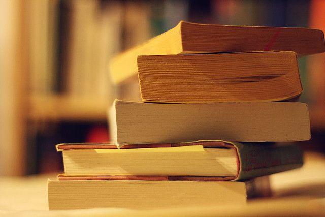 Pomóż – przynieś niepotrzebne podręczniki