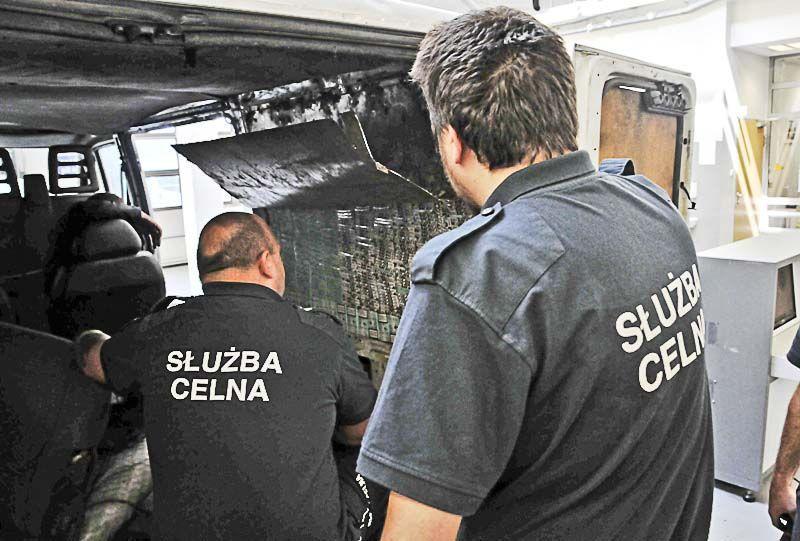 Stracił papierosy i samochód