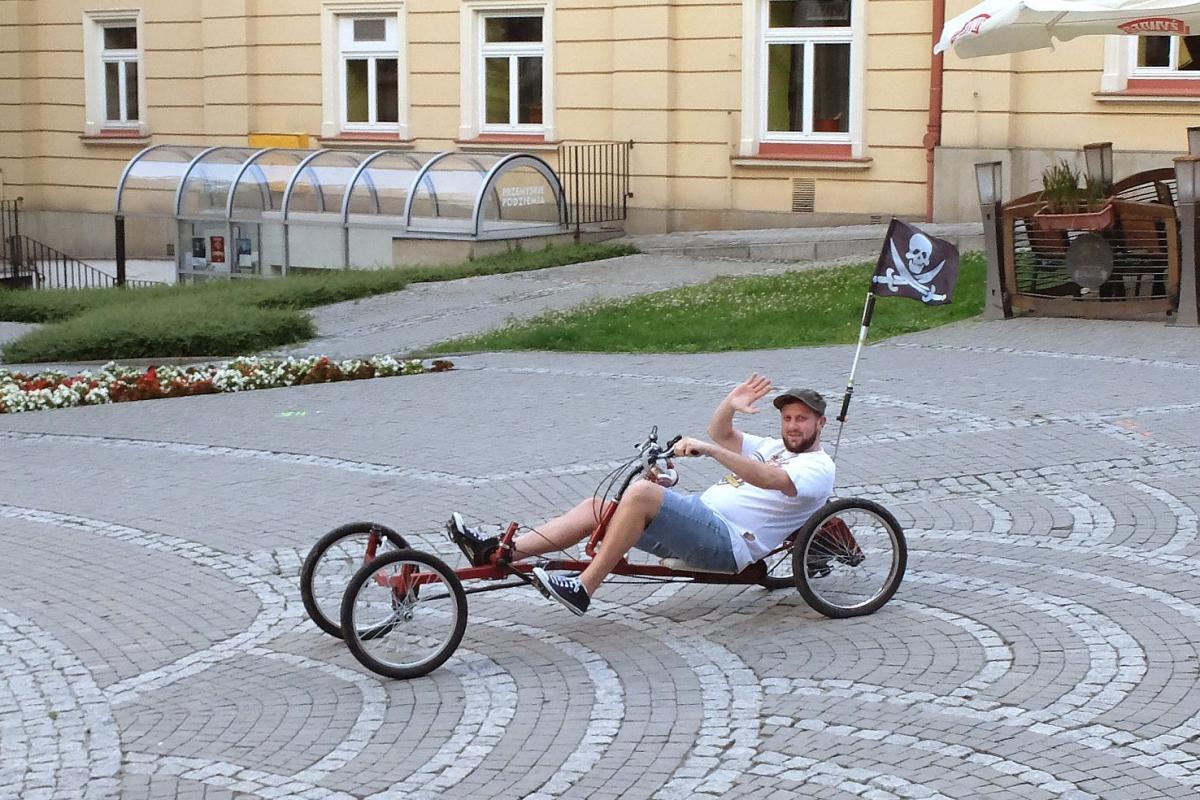 Przemyślanin skonstruował 4-kołowca napędzanego siłą mięśni