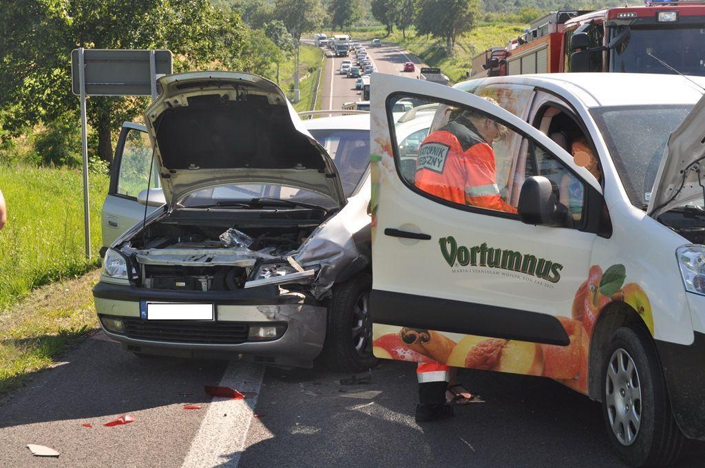 Zderzenie trzech samochodów w Żurawicy [ZDJĘCIA]
