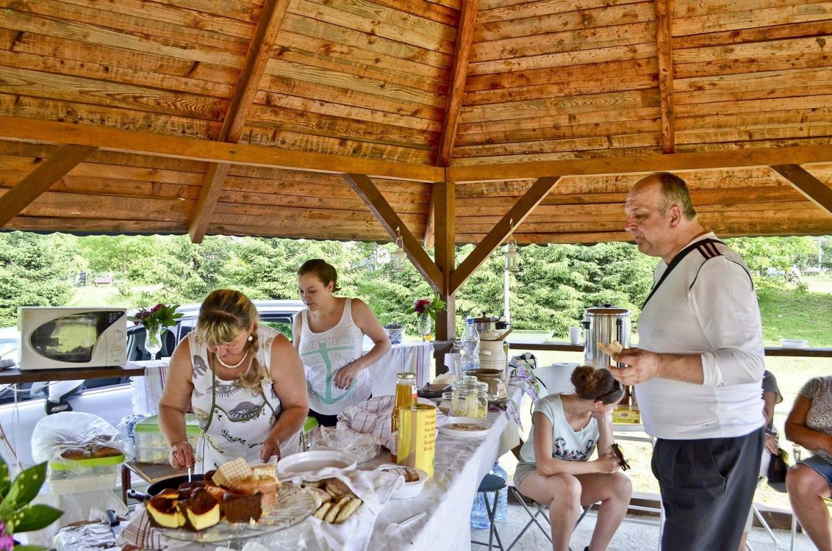 Krzysztof Iwaneczko i Grzegorz Lato na pikniku w Krasiczynie