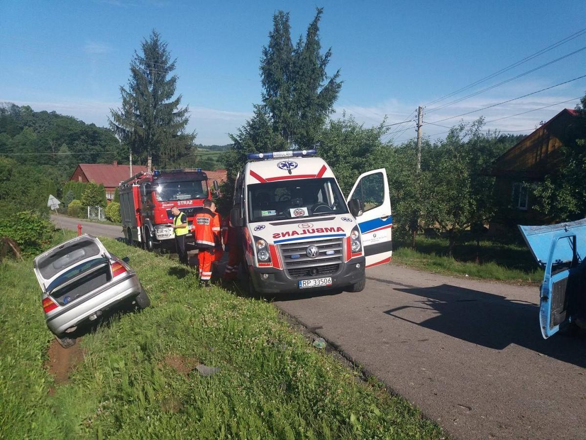 Pijany kierowca malucha uderzył w bmw [ZDJĘCIA]
