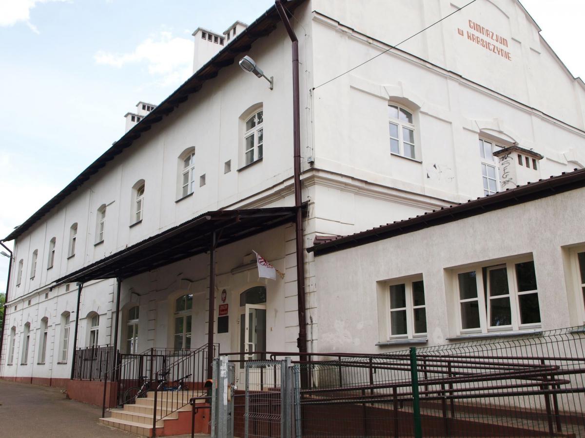 Dyrektor zwyzywał nauczycieli od mend, wszy i gnid? 