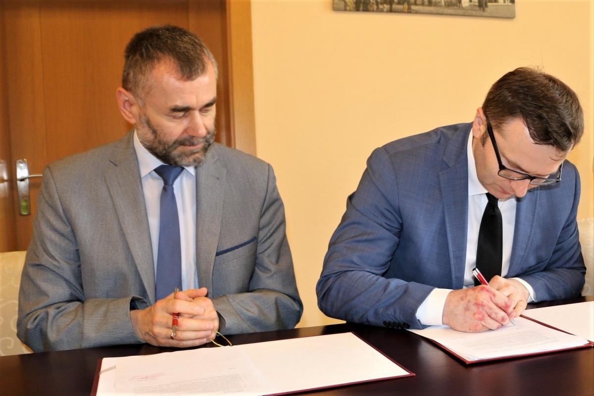Będą kształcić teleinformatyków