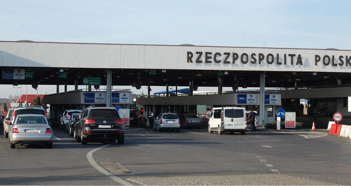 Pierwszy dzień ruchu bezwizowego z Ukrainą spokojny na przejściach
