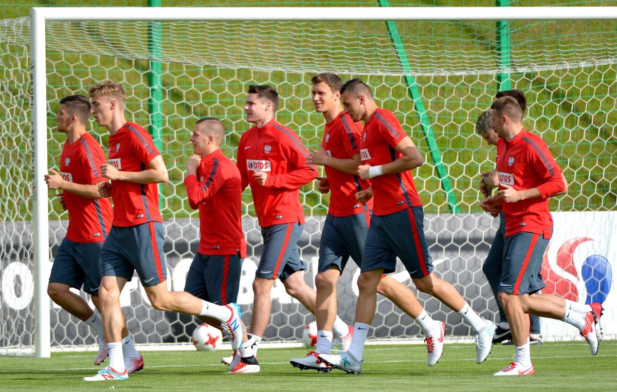 Z boiska pośród lasów Pogórza Przemyskiego na Euro 2017