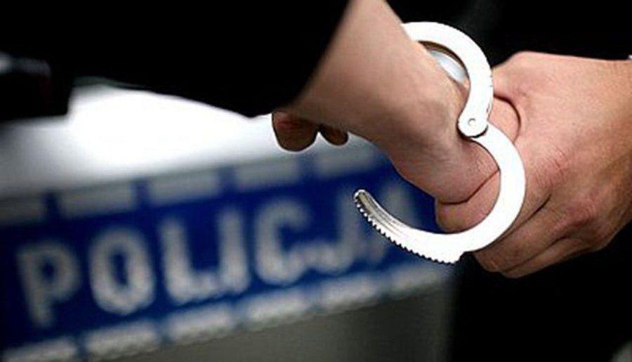 22-latek odpowie za posiadanie narkotyków i próbę ucieczki