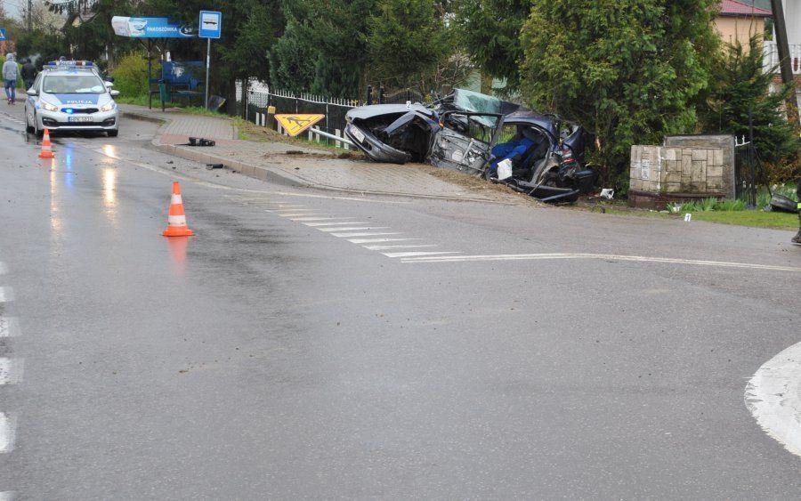 19-latek podróż zakończył w rowie