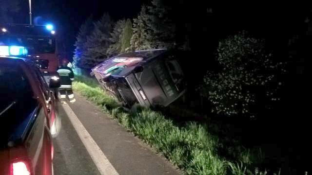 Kierowca autokaru zasłabł za kierownicą