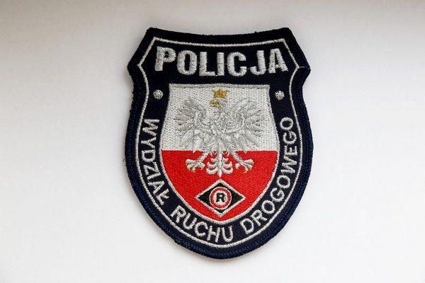 Policjanci pomogli ciężarnej kobiecie