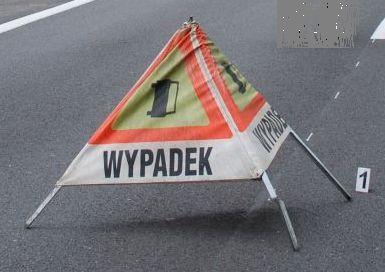 Kierujący seatem potrącił motorowerzystę