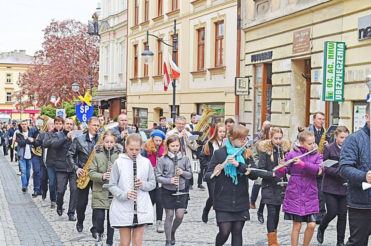 Około 190 wolontariuszy kwestowało na rzecz hospicjum [ZDJĘCIA]