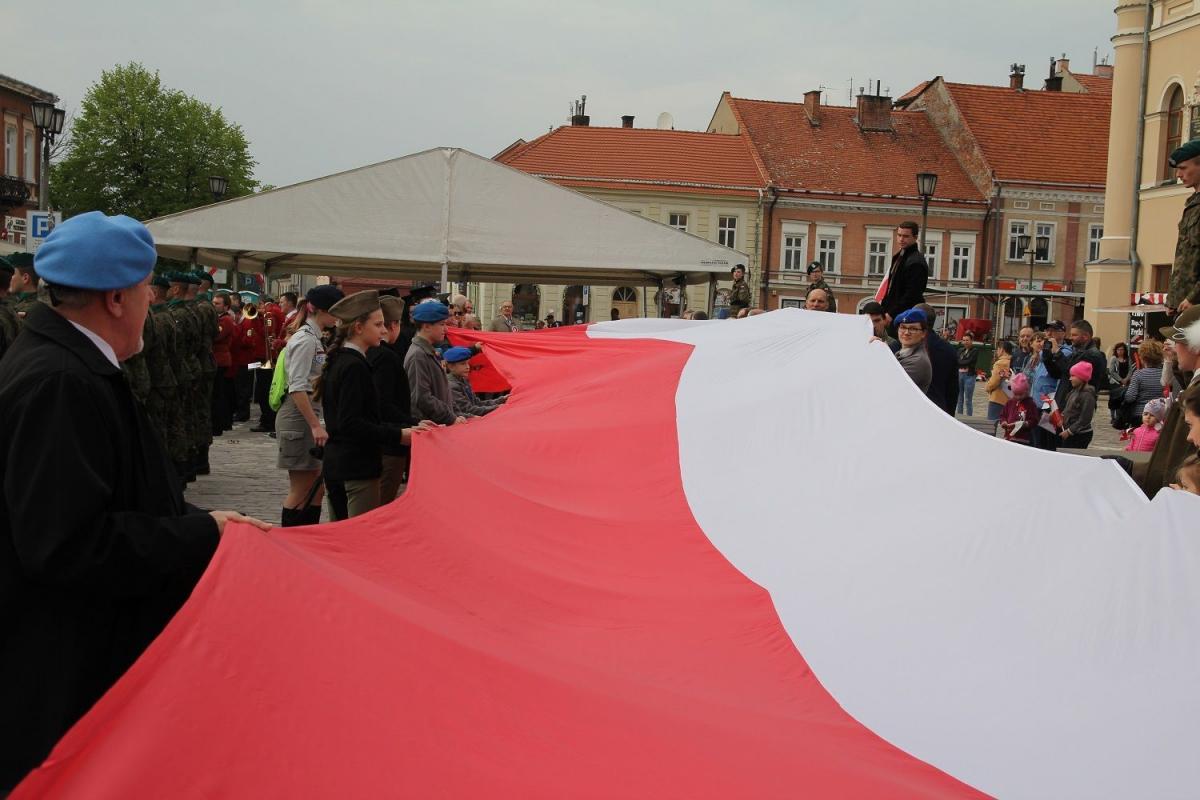 30-metrowa flaga na dzień barw narodowych